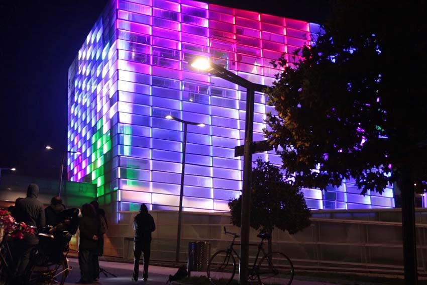 puzzle_facade_players